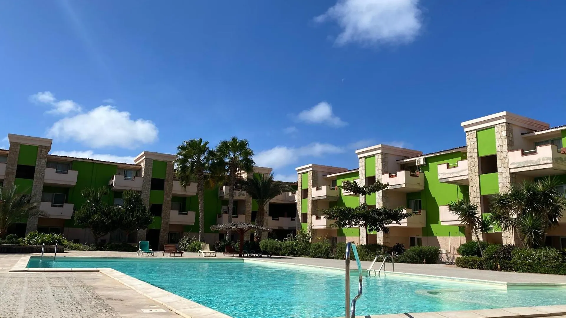 Apartment Djadsal Moradias - By Bobbywashere Santa Maria Cape Verde