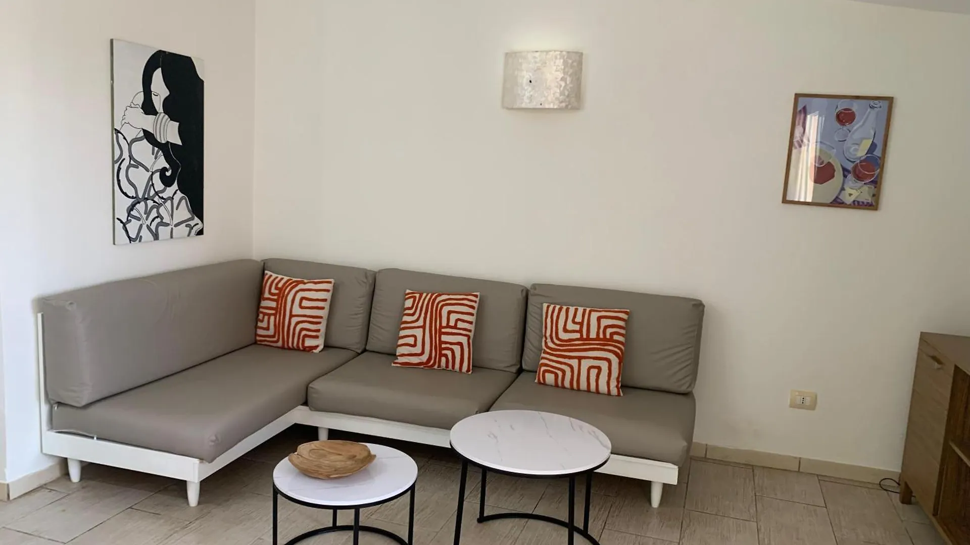 Apartment Djadsal Moradias - By Bobbywashere Santa Maria