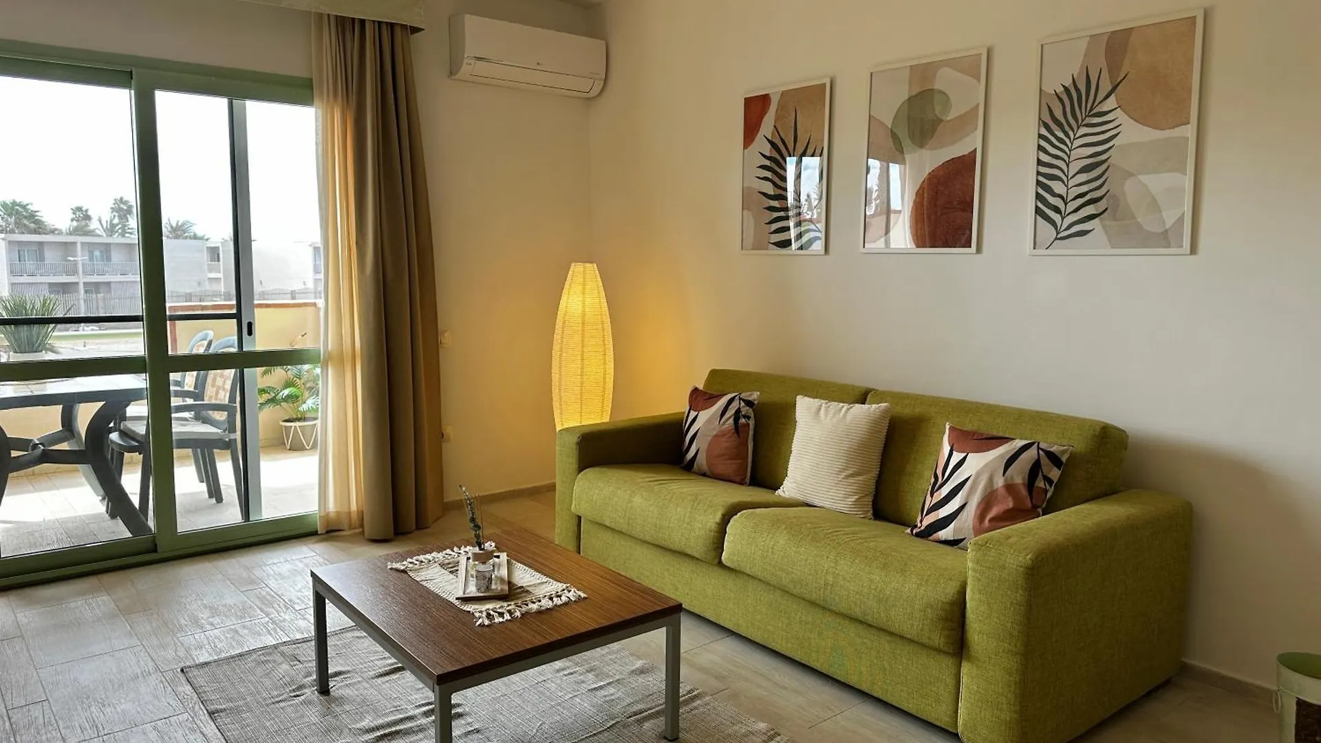 Apartment Djadsal Moradias - By Bobbywashere Santa Maria