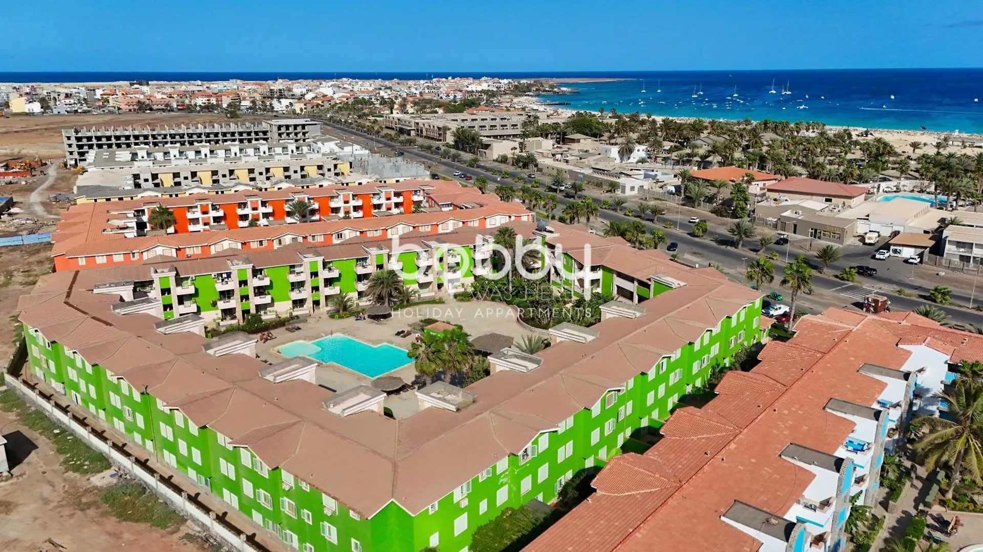 Djadsal Moradias - By Bobbywashere Santa Maria Apartment